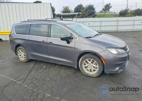 2017 Chrysler Pacifica Touring z USA, uszkodzony, nr VIN 2C4RC1DG5HR763421